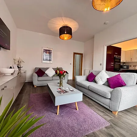 Franks Apt 2 - Outdoor Balconies - Sleeps 8 Blackpool Esterno foto