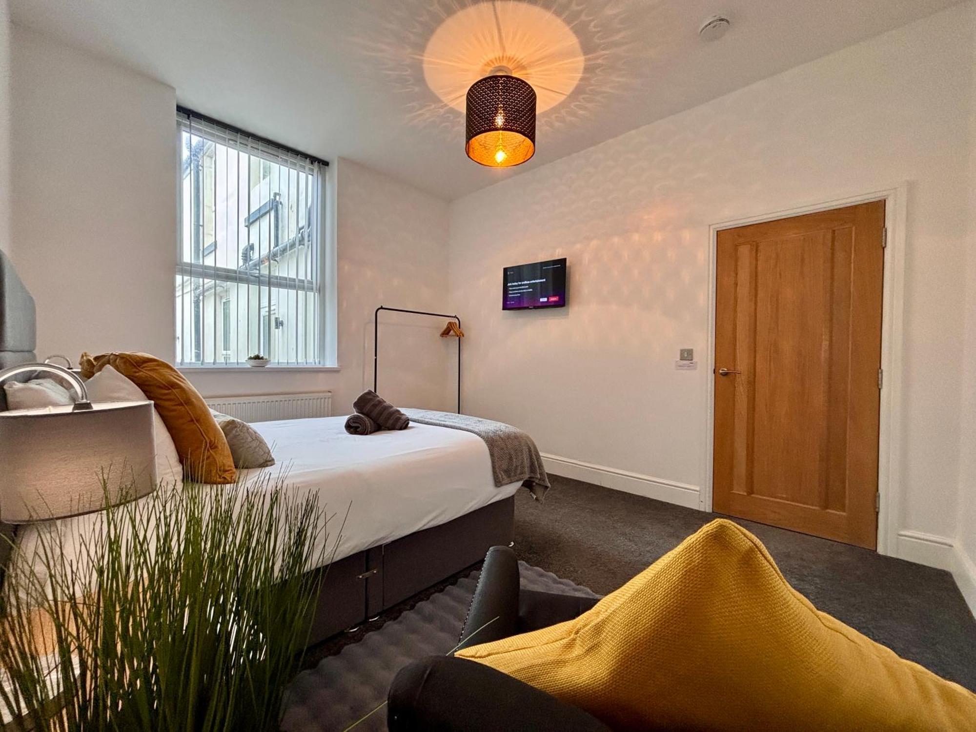 Franks 2 - Outdoor Balconies - Sleeps 8 Appartement